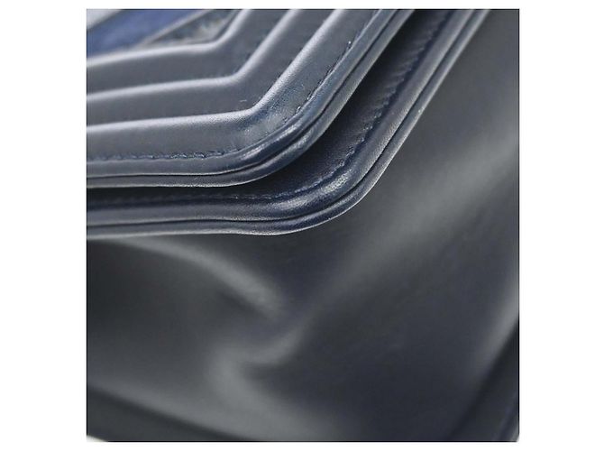 Chanel Boy Flap Chevron Caviar e Calfskin Old Medium Blu navy - vista 6