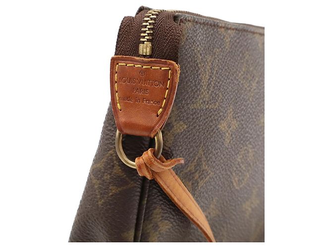 Louis Vuitton Monogram Pochette Accessoires Handbag Brown - view 6