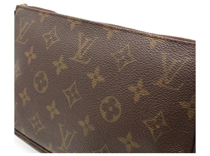 Louis Vuitton Monogram Pochette Accessoires Handbag Brown - view 8