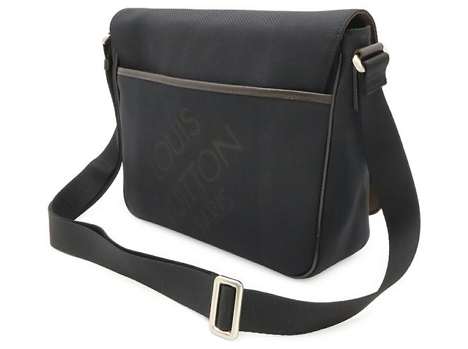 Borsa a tracolla Louis Vuitton Damier Geant Petit Messager Nero - vista 3