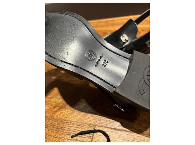 Mocassini slingback in pelle nera Chanel 37 Nero - vista 3