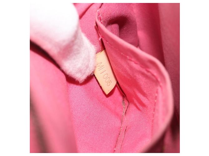 Louis Vuitton Minna Street Monogram Vernis Rosa - vista 7