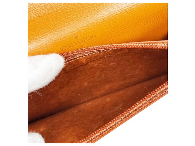 Marsupio in pelle Epi Louis Vuitton Marrone - vista 6