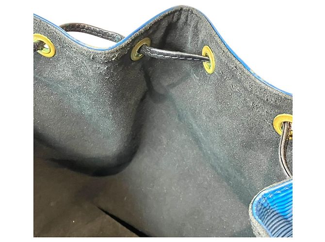 Noe Borsa a Spalla Louis Vuitton Petit Noé Nero Blu - vista 9