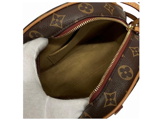 Louis Vuitton Boite Chapeau Souple MM Borsa a Spalla Marrone - vista 8
