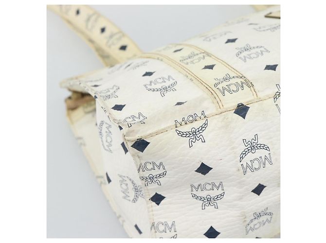 Bolsa Tote MCM Vicetos em PVC e couro branco com detalhes em tom dourado Auth gh2274 - vista 11
