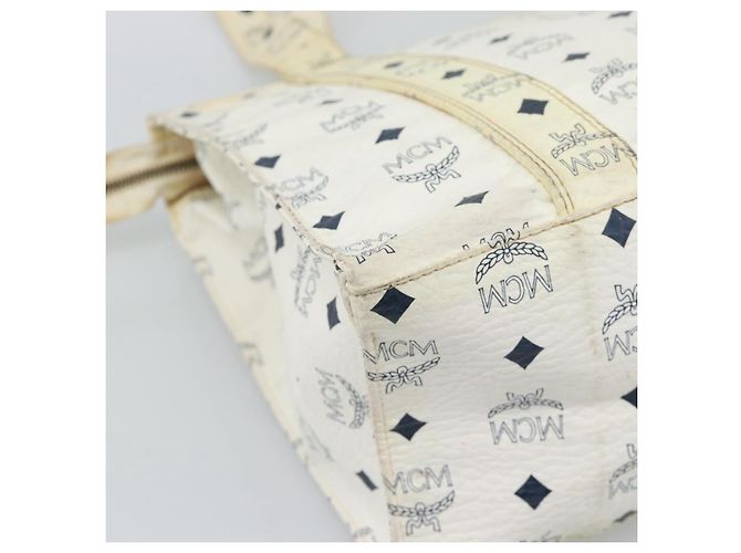 Bolsa Tote MCM Vicetos em PVC e couro branco com detalhes em tom dourado Auth gh2274 - vista 13