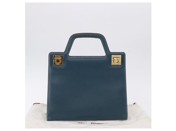 Borsa Salvatore Ferragamo Gancini in pelle blu e oro Auth bs36361 D'oro - vista 23