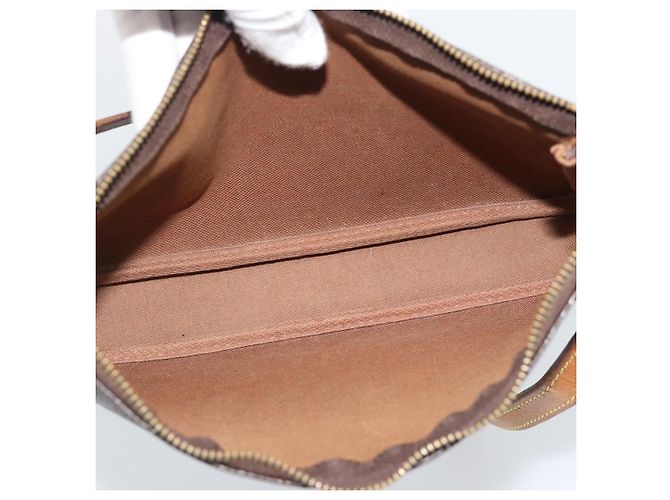 LOUIS VUITTON Monogram Pochette Accessoires Pochette M51980 LV Auth 195168 Monogramma - vista 11