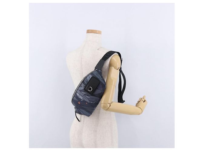 LOEWE LOEWE �~ Studio Ghibli Howl Marsupio in Nylon Nero Grigio Autentico 192555SM Marrone - vista 24
