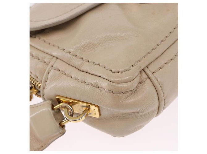 Borsa a Spalla con Catena PRADA in Pelle Beige Oro Auth bs36546 D'oro - vista 15