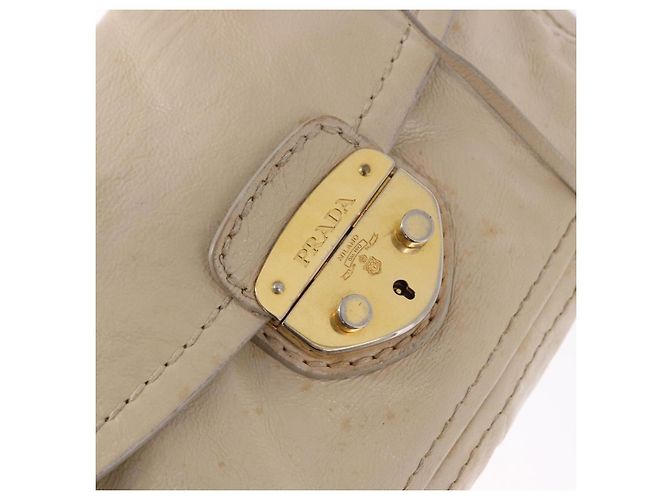 Borsa a Spalla con Catena PRADA in Pelle Beige Oro Auth bs36546 D'oro - vista 20