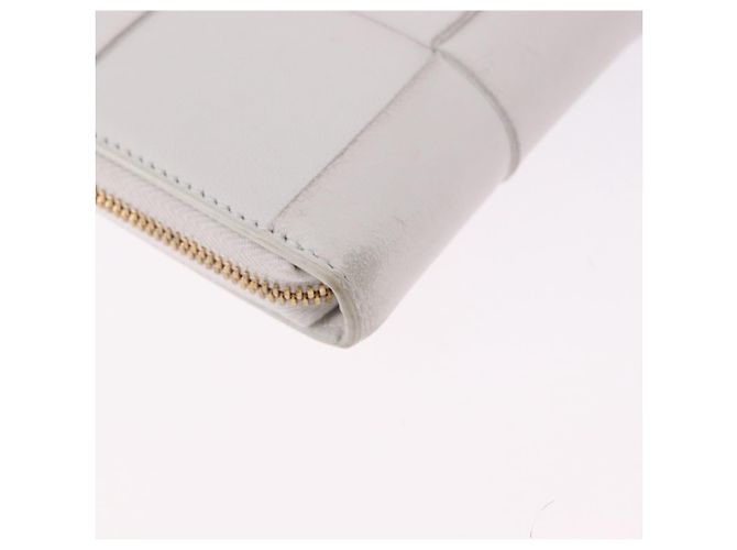 Cartera Larga BOTTEGA VENETA MAXI INTRECCIATO de cuero Blanco Oro Auth bs36408 - vista 15