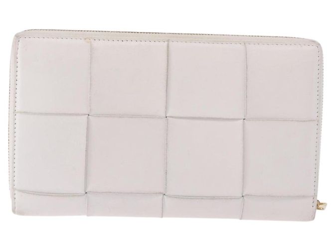 Cartera Larga BOTTEGA VENETA MAXI INTRECCIATO de cuero Blanco Oro Auth bs36408 - vista 2