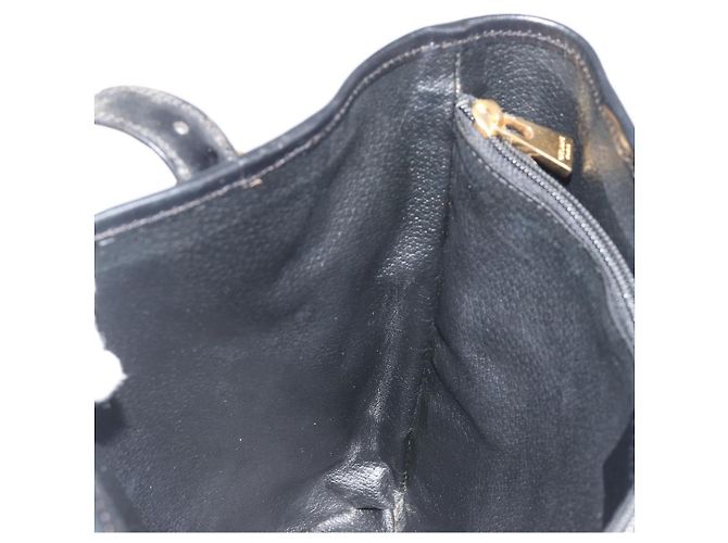 Céline Borsa Tote CELINE Macadam in tela PVC e pelle nera e oro Auth 192542A Nero D'oro - vista 20