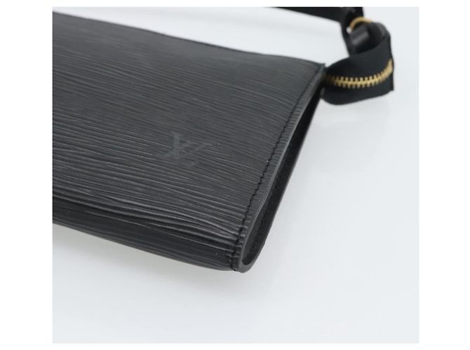 LOUIS VUITTON Epi Pochette Accessoires Bolso de Accesorios Negro M52982 Auth ka5553 - vista 9