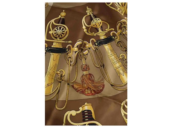 Carré Hermès de seda marrón Castaño - vista 3