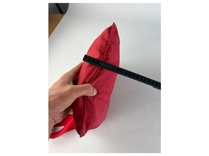 Vintage Prada Nylon Schultertasche Rot Silber - Ansicht 13