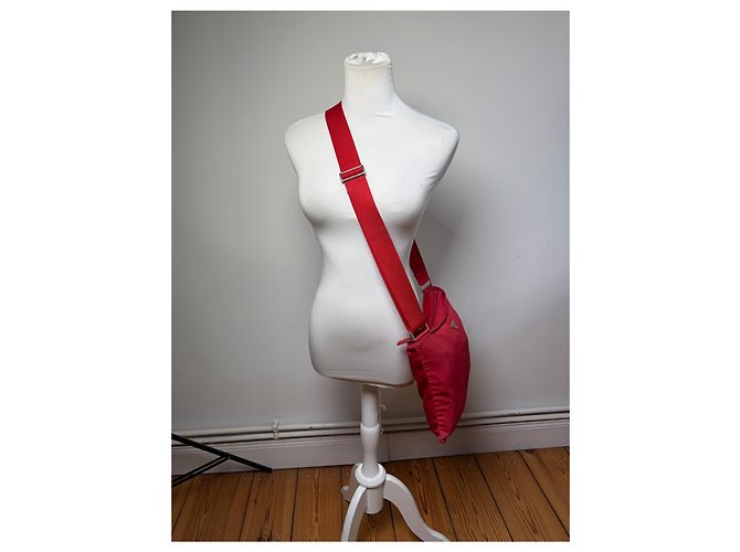 Vintage Prada Nylon Schultertasche Rot Silber - Ansicht 7