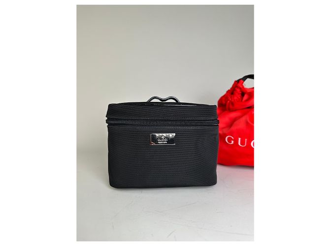 Beauty case vintage Gucci in nylon nero e argento - vista 13