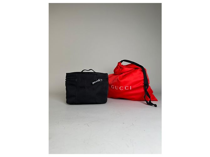 Beauty case vintage Gucci in nylon nero e argento - vista 2