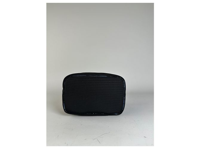 Beauty case vintage Gucci in nylon nero e argento - vista 9