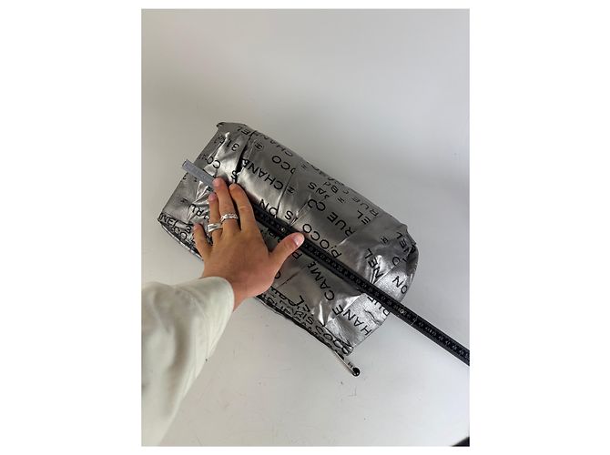 Gabrielle Clutch Vintage Chanel in nylon metallizzato Argento - vista 13