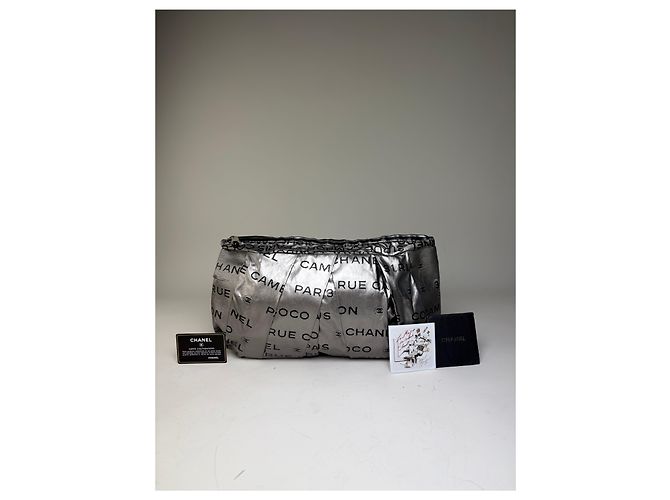 Gabrielle Clutch Vintage Chanel in nylon metallizzato Argento - vista 6