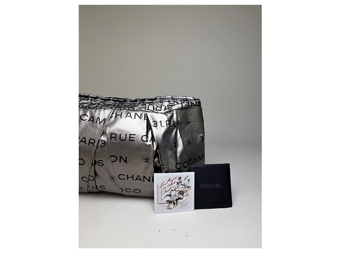 Gabrielle Clutch Vintage Chanel in nylon metallizzato Argento - vista 7
