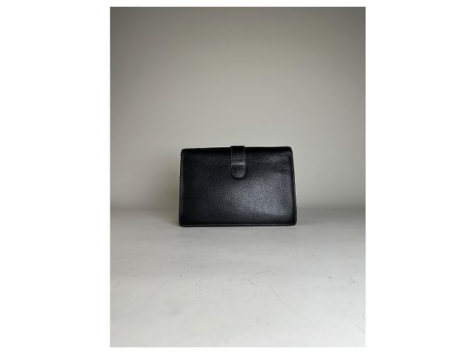 Clutch Vintage Givenchy in Pelle Nera con Chiusura Dorata Nero - vista 13