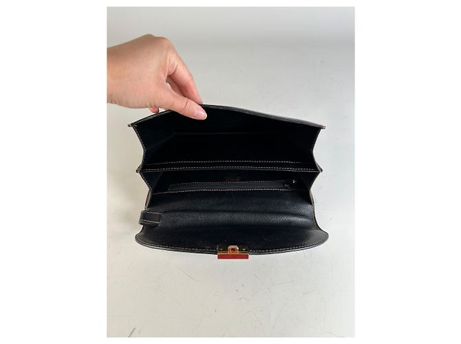 Clutch Vintage Givenchy in Pelle Nera con Chiusura Dorata Nero - vista 3