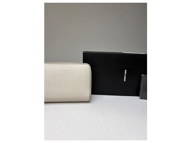 Autre Marque Vintage Sain Pebbled Leather Wallet Cream Silver - view 13