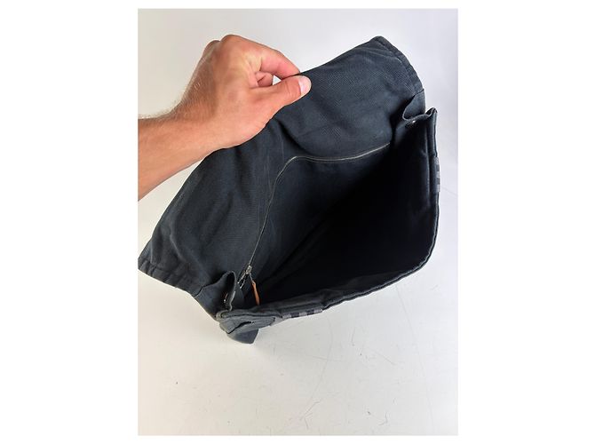 Hermès Vintage Hermes Canvas Messenger Bag Schwarz Silber - Ansicht 3