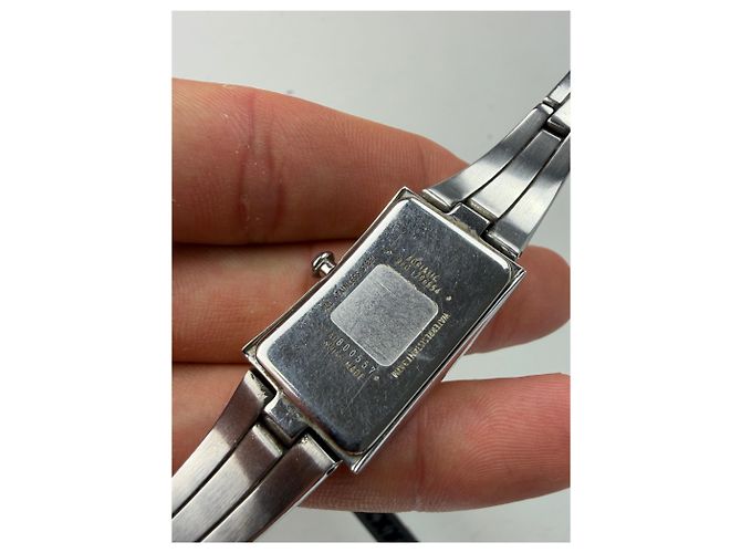 Vintage Givenchy Armbanduhr aus Edelstahl Hellrosa Pink - Ansicht 2