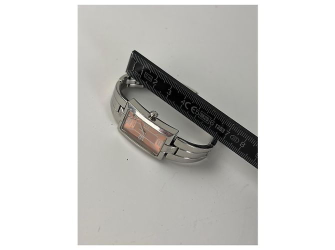 Vintage Givenchy Armbanduhr aus Edelstahl Hellrosa Pink - Ansicht 3
