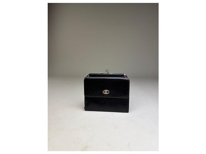 Edge Céline Vintage Celine Leather Kiss Lock Wallet Black Silver - view 10