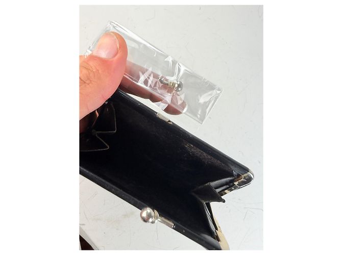 Edge Céline Vintage Celine Leather Kiss Lock Wallet Black Silver - view 3