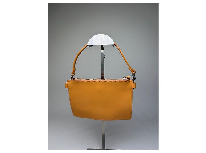 Clutch Vintage Courreges in pelle liscia Arancione Argento - vista 2