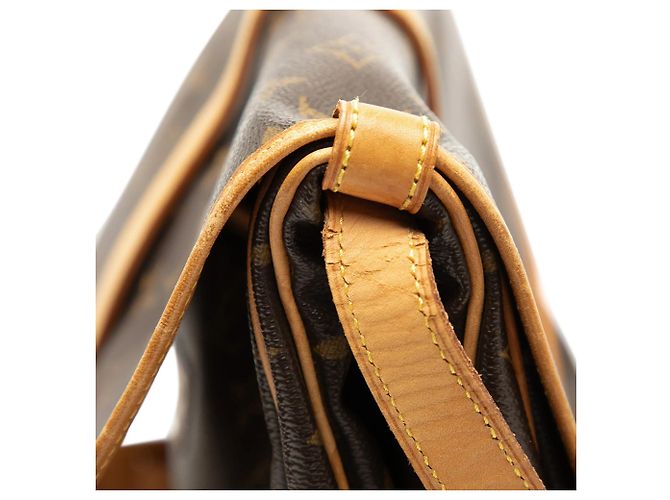 Borsa a tracolla Louis Vuitton Monogram Saumur 30 marrone - vista 8