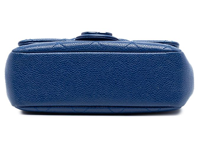 Borsa a tracolla Chanel Mini Square Quilted Caviar CC Incognito Single Flap blu - vista 3