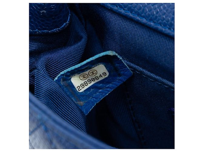 Borsa a tracolla Chanel Mini Square Quilted Caviar CC Incognito Single Flap blu - vista 6