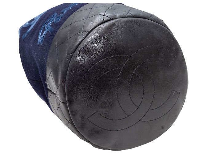 Zaino a secchiello Paris Hamburg in lana e pelle di vitello blu navy e nero Chanel - vista 4