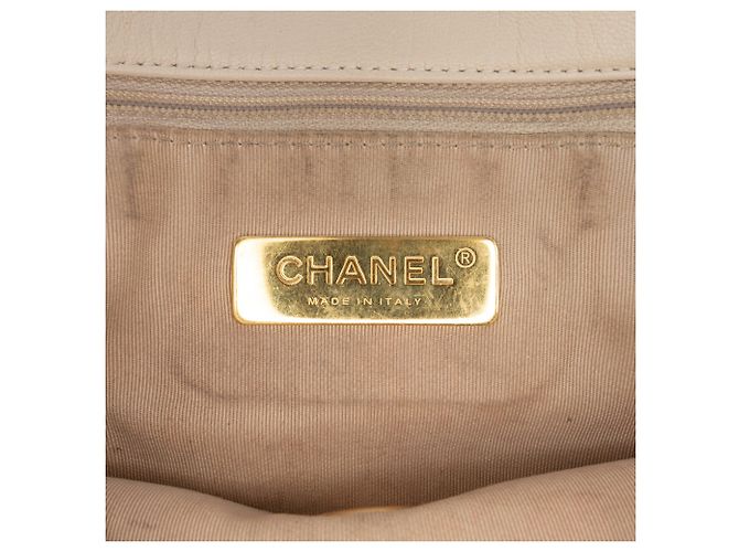 Borsa Chanel 19 in agnello beige, misura Medium - vista 5