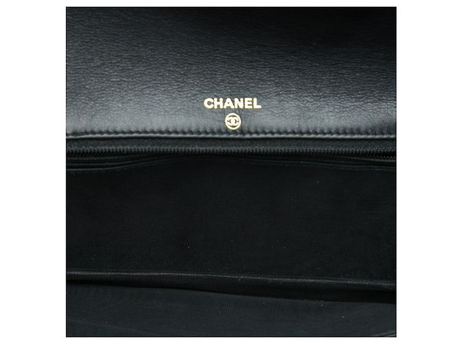 Wallet On Chain Bolso bandolera Chanel CC Caviar negro con cadena - vista 4