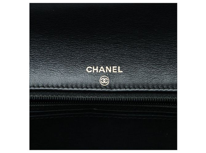 Wallet On Chain Bolso bandolera Chanel CC Caviar negro con cadena - vista 5