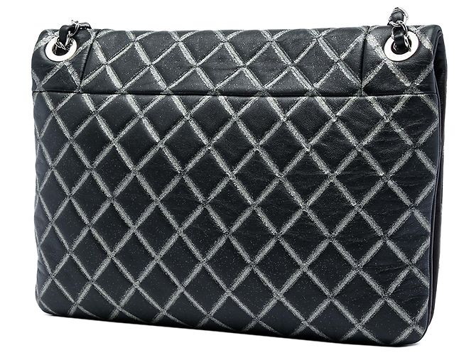 Borsa a tracolla Chanel Quilted Metallic Distressed Lambskin CC Crystal Flap Nera Nero - vista 2