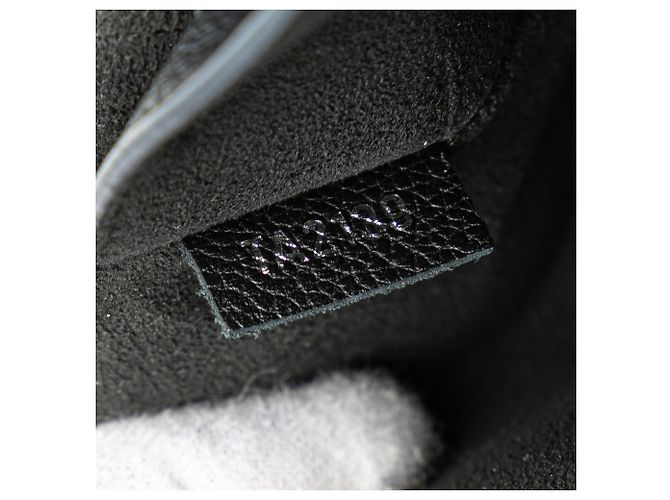 Twist Borsa a tracolla MyLockMe Chain Pochette nera Louis Vuitton Nero - vista 6