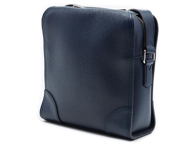 Borsa a tracolla Louis Vuitton Taiga Nikolai blu - vista 2