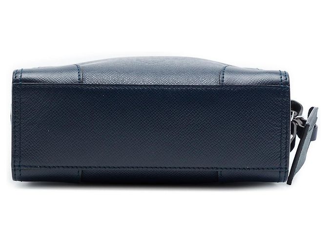 Borsa a tracolla Louis Vuitton Taiga Nikolai blu - vista 3
