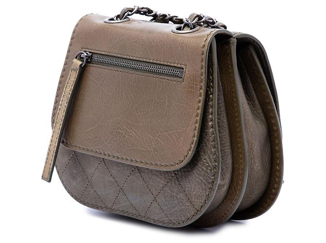 Borsa a tracolla Chanel Small Quilted Calfskin Coco Twin Flap marrone - vista 2